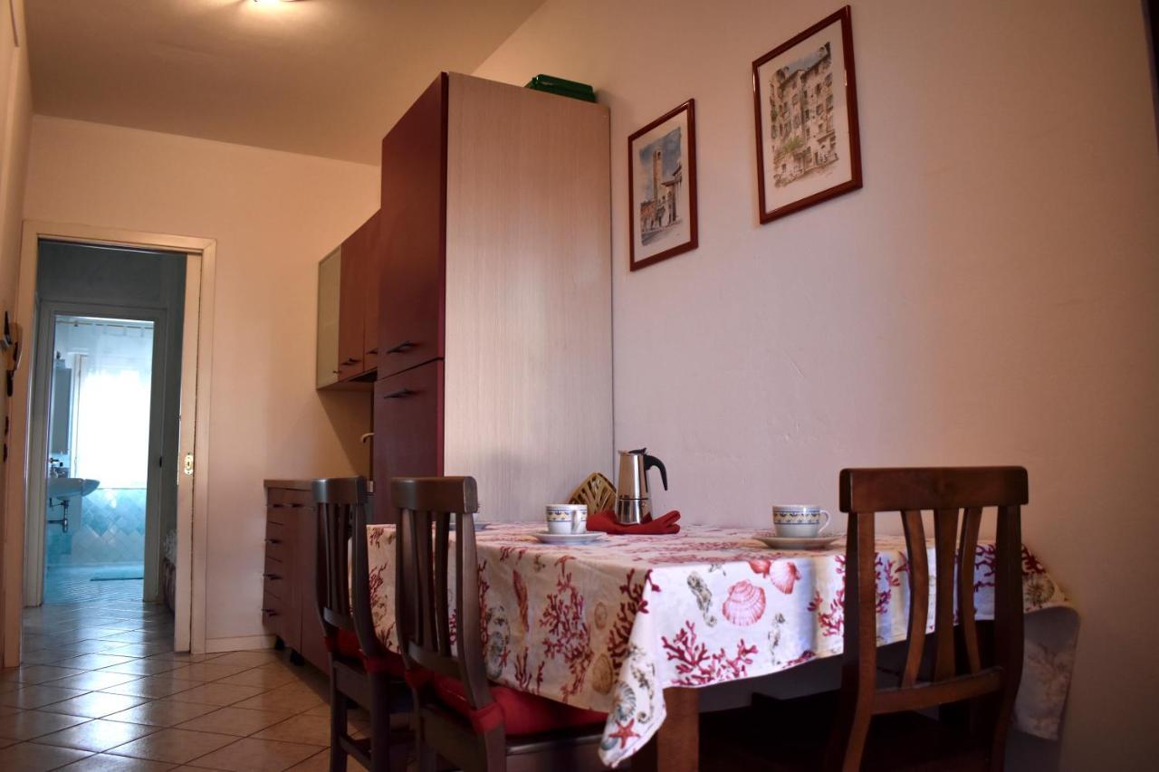 Appartamenti Villa Lina Desenzano del Garda Eksteriør bilde