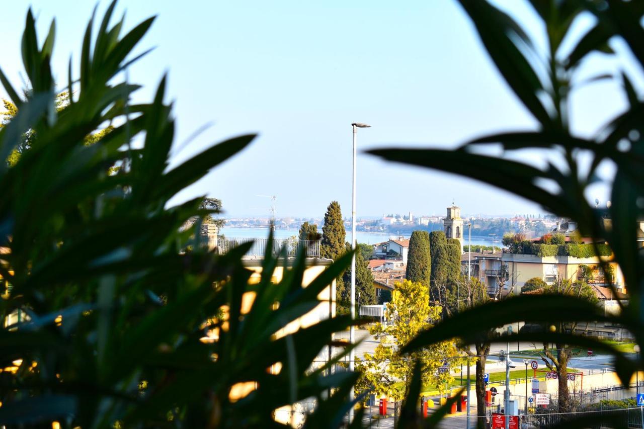 Appartamenti Villa Lina Desenzano del Garda Eksteriør bilde