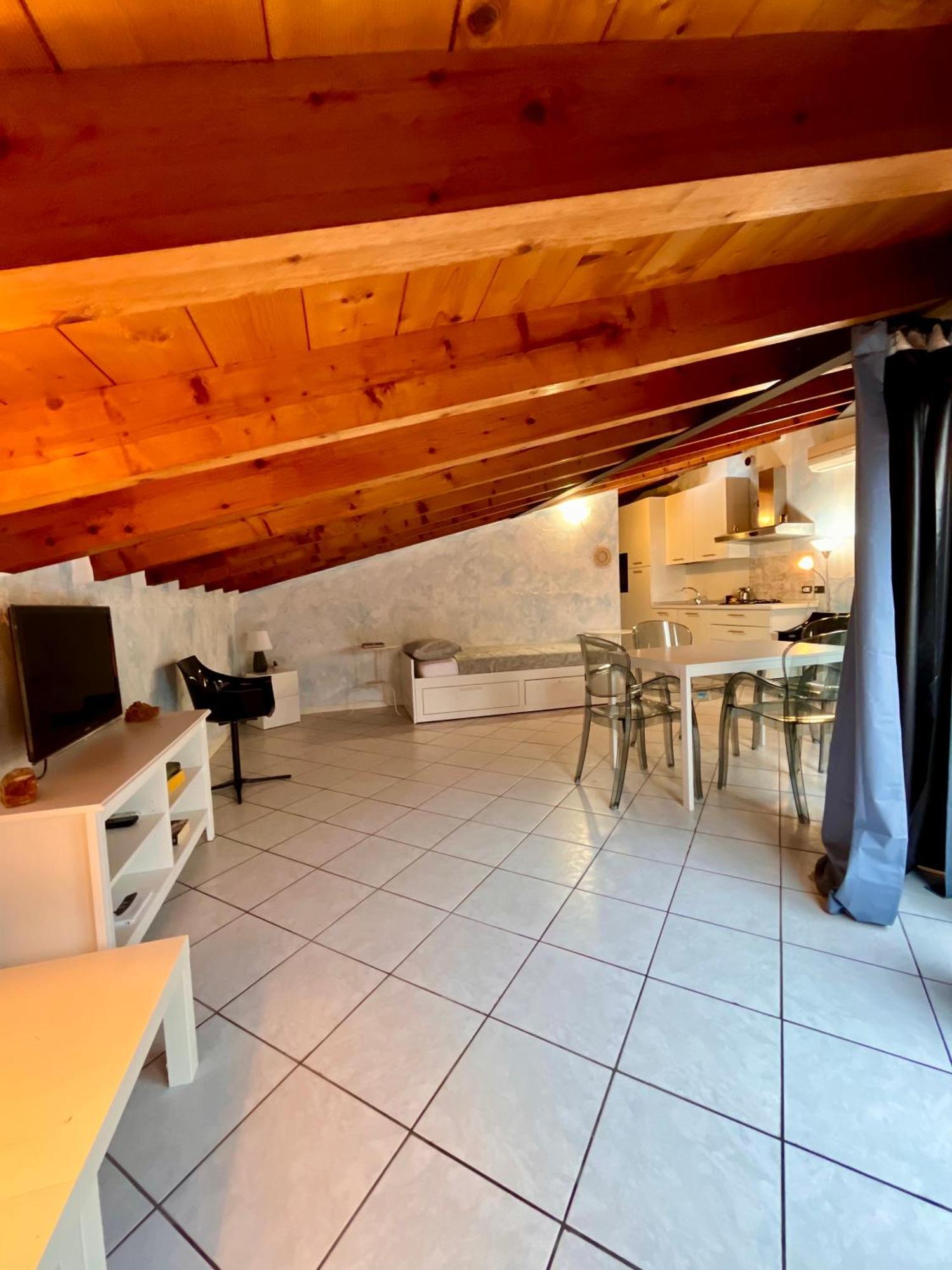 Appartamenti Villa Lina Desenzano del Garda Eksteriør bilde