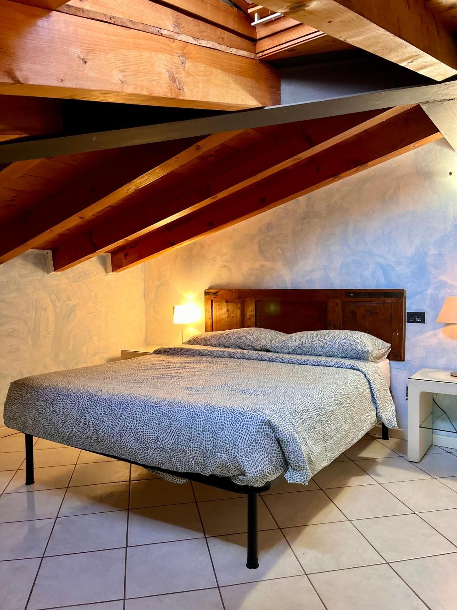 Appartamenti Villa Lina Desenzano del Garda Eksteriør bilde